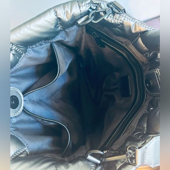 PAJAR Montreal, Canada Silver Metallic Quilted Tote Crossbody Bag! 🔥 - Picture 6 of 6